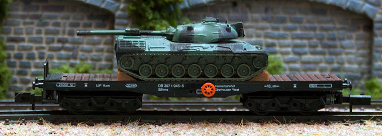 Sværlastvogn med Leopard-kampvogn fra Arnold