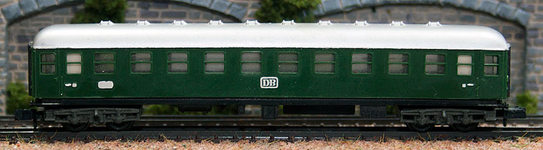 Schnellzugwagen 2. Klasse model Büm fra Arnold